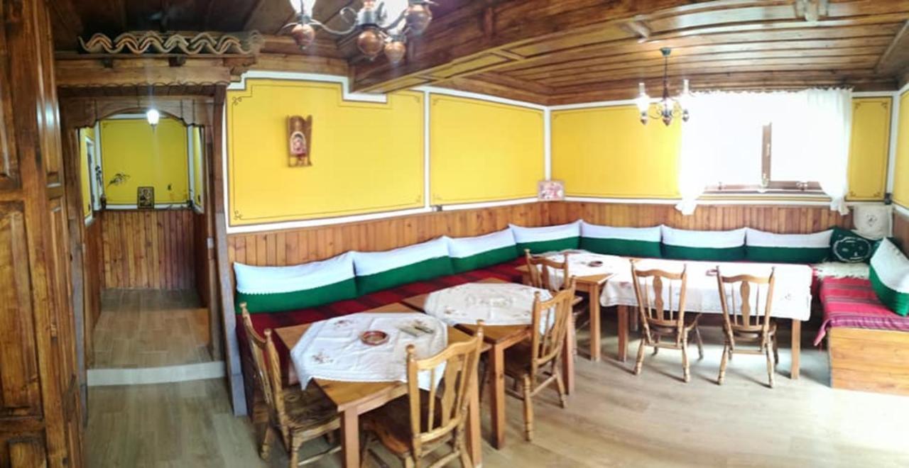 Радкината Къща Otel Koprivştitsa Dış mekan fotoğraf