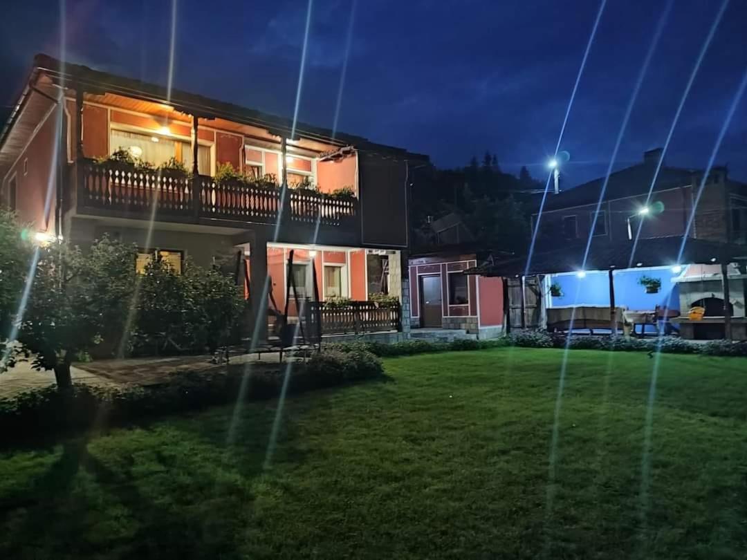 Радкината Къща Otel Koprivştitsa Dış mekan fotoğraf