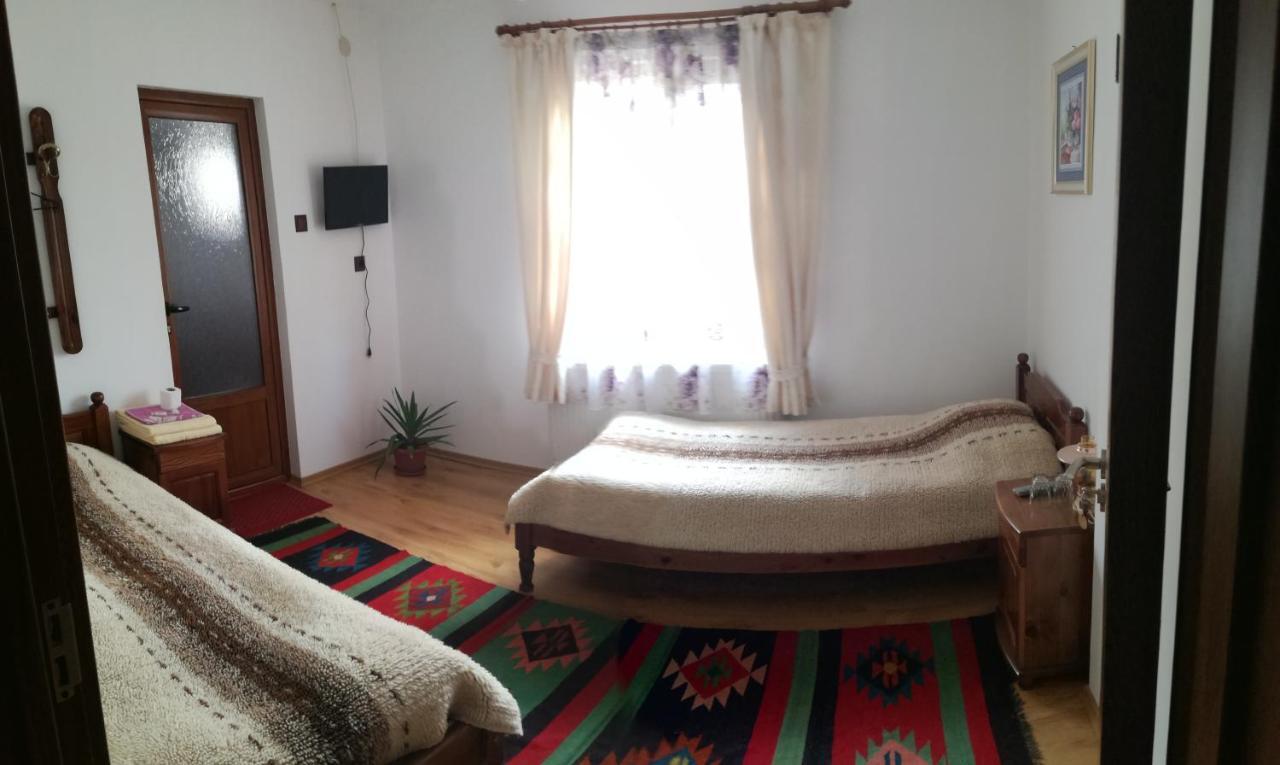 Радкината Къща Otel Koprivştitsa Dış mekan fotoğraf